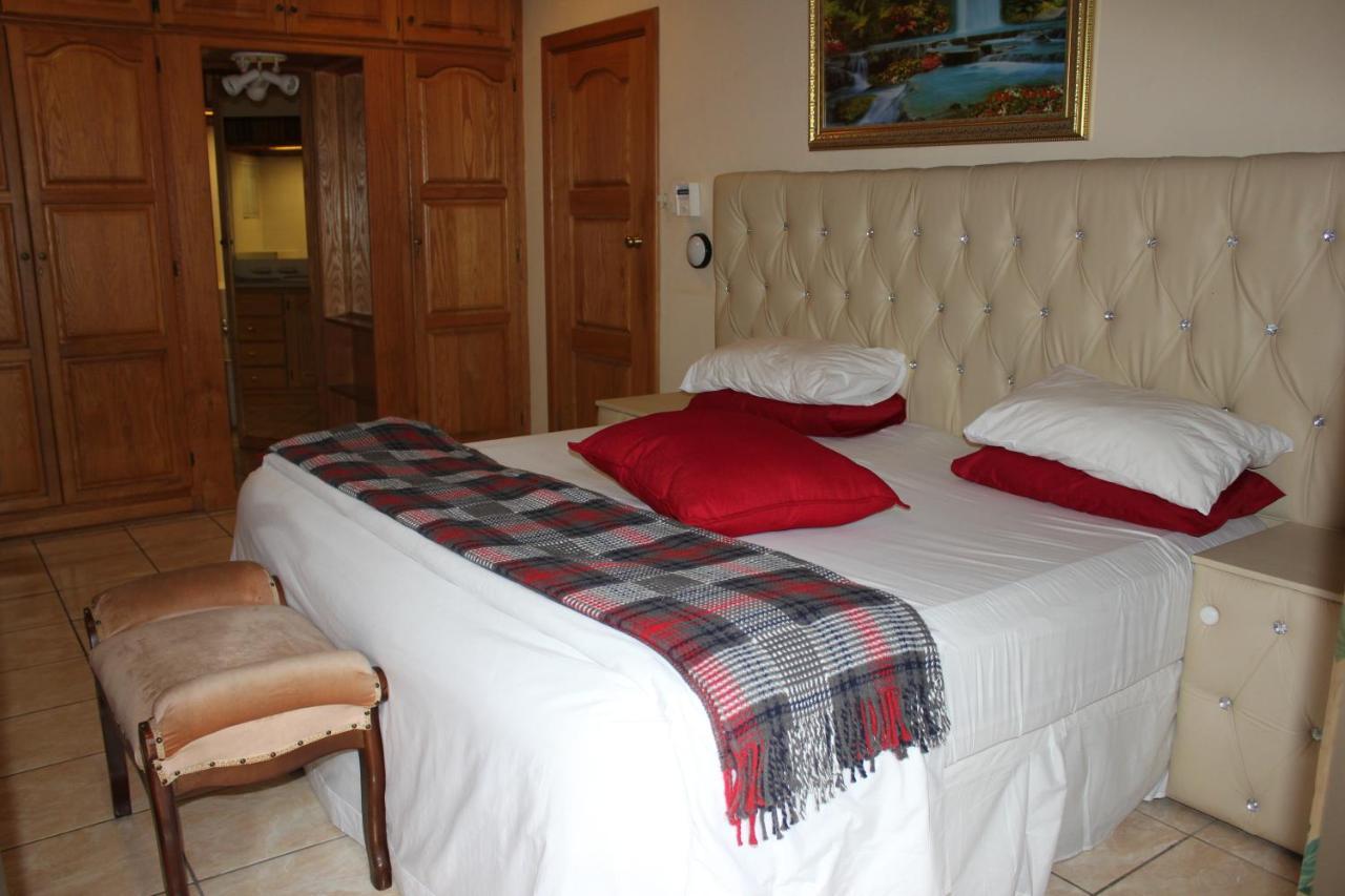 Tzaneen Guest House ภายนอก รูปภาพ