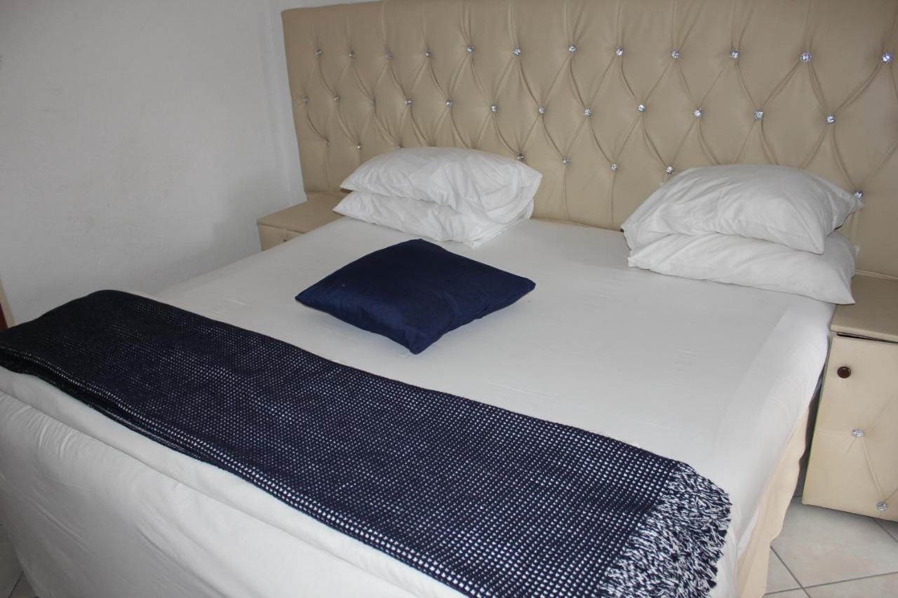 Tzaneen Guest House ภายนอก รูปภาพ