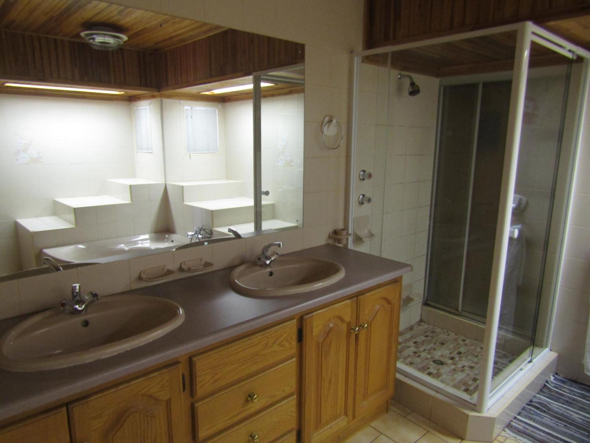 Tzaneen Guest House ภายนอก รูปภาพ