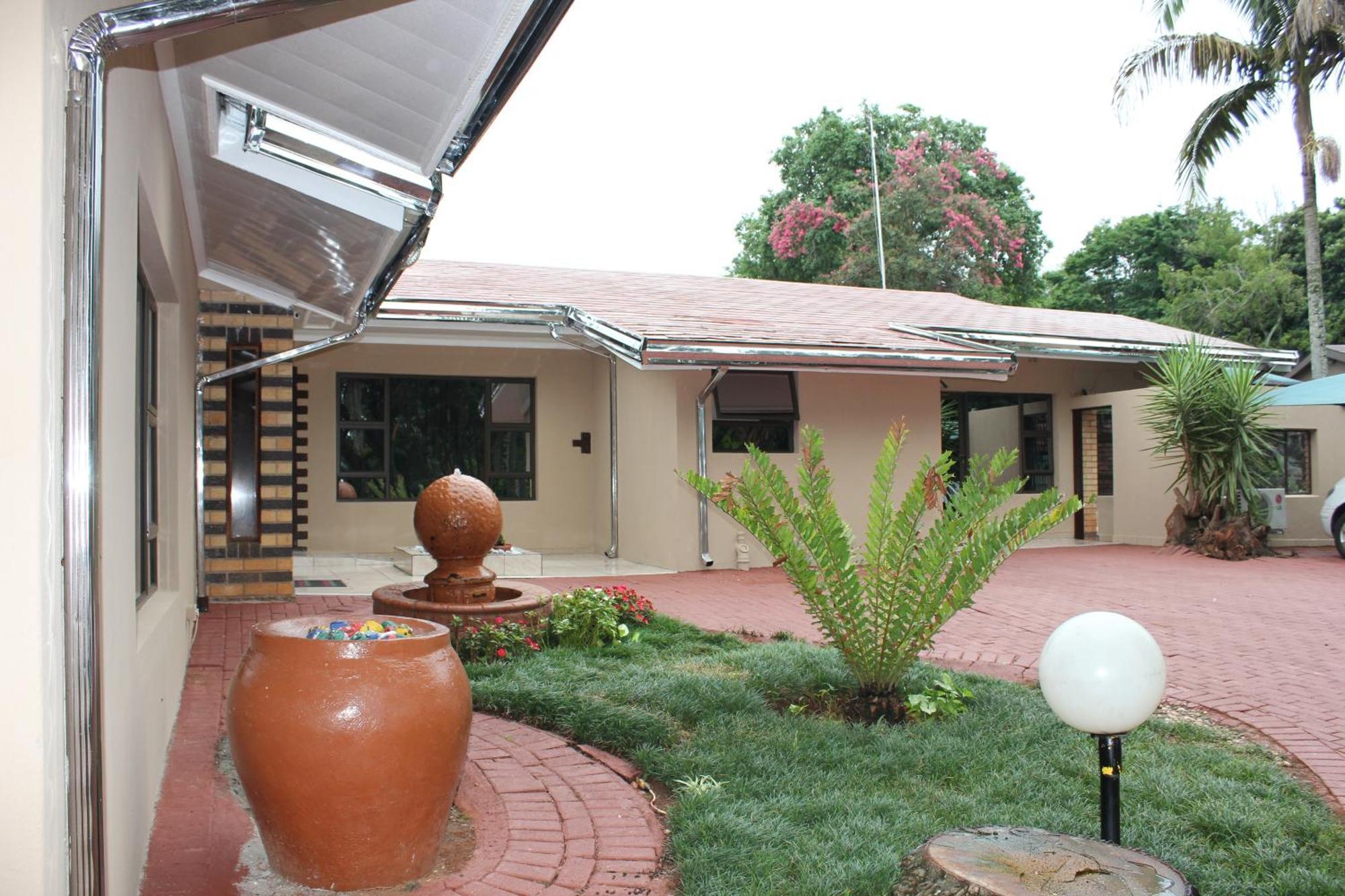 Tzaneen Guest House ภายนอก รูปภาพ