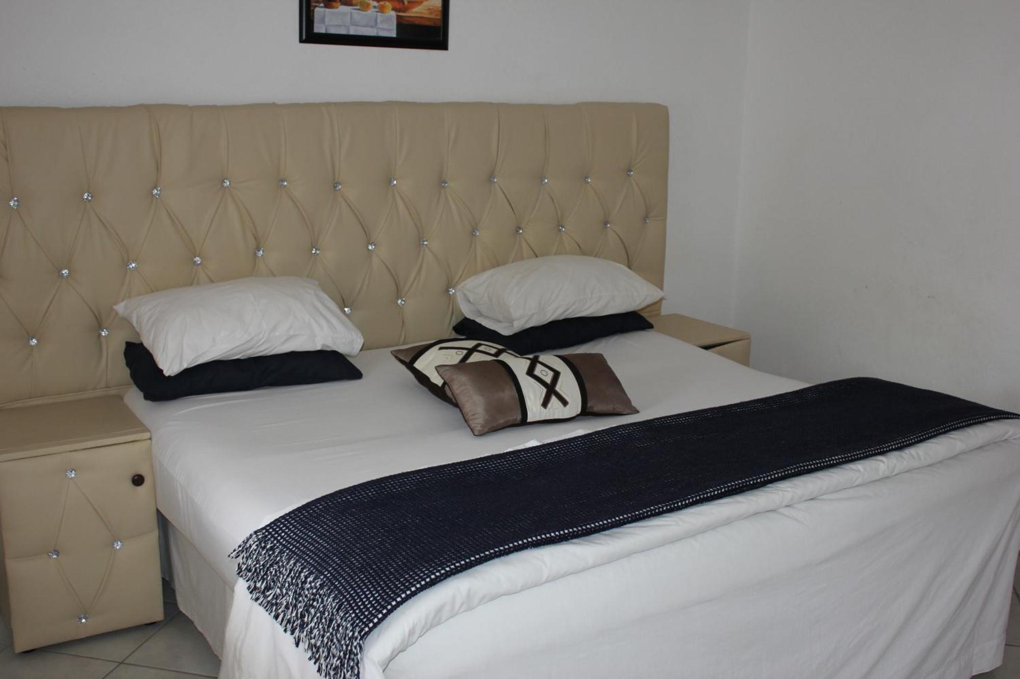 Tzaneen Guest House ภายนอก รูปภาพ